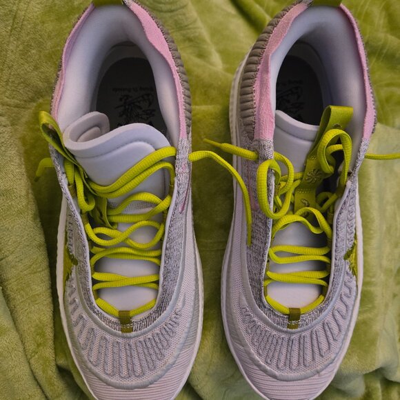 Jordan,  Size 12,... Rose Doux and Soft Pink.. - Picture 4 of 8